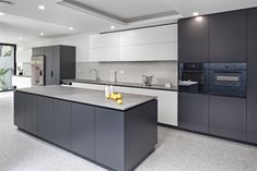 Designing Custom Luxury Kitchens